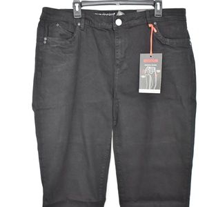 Wanna Betta Butt Cuffed Ankle Jeans